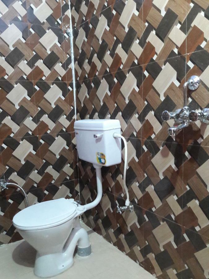 Mother Hostel Varanasi Bagian luar foto
