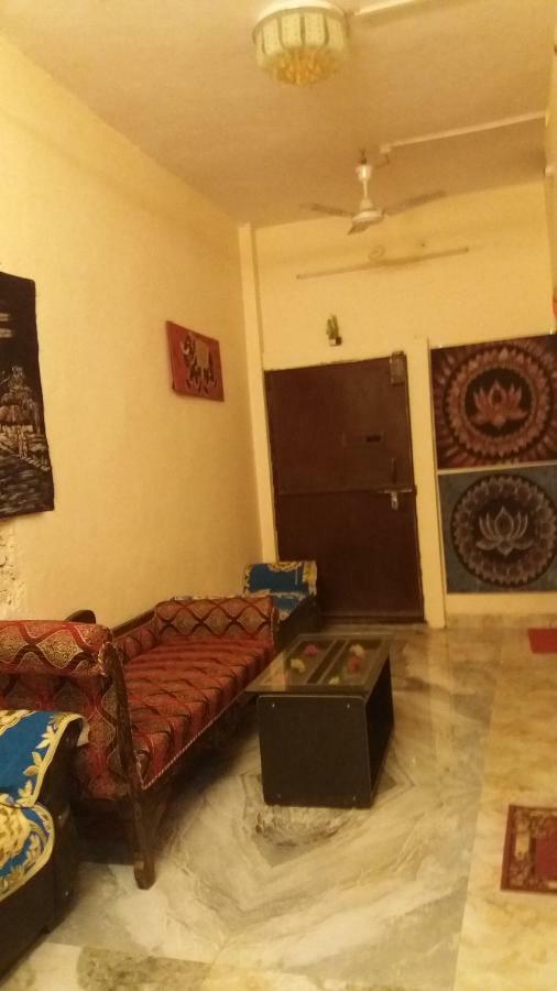 Mother Hostel Varanasi Bagian luar foto